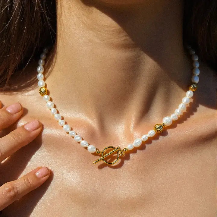Penelope Baroque Pearl Choker