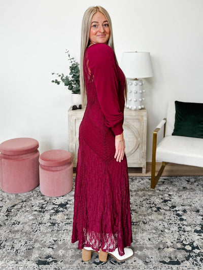 Raglan Vintage Lace Paneled Dress in Merlot