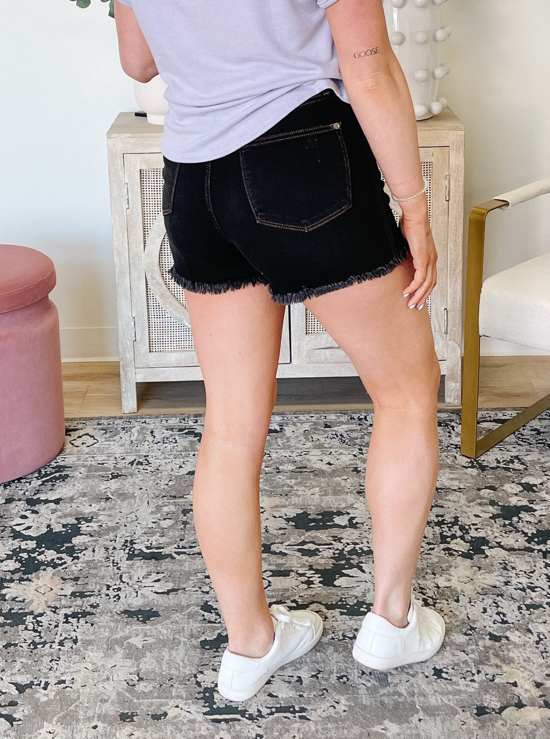 Judy Blue High Waist Tummy Control Fray Hem Shorts in Black