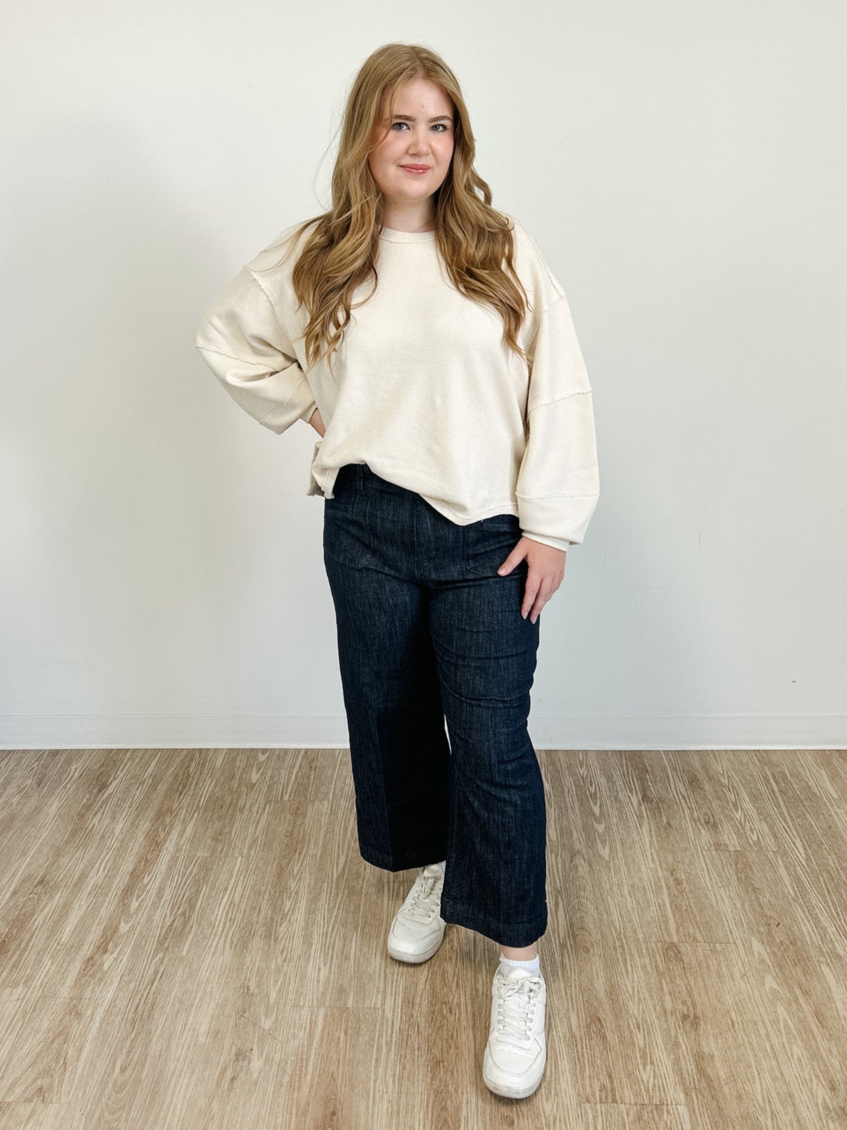 Cropped Wide Leg Denim Pants