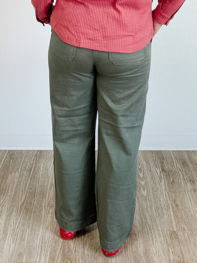 Straight Leg Pant