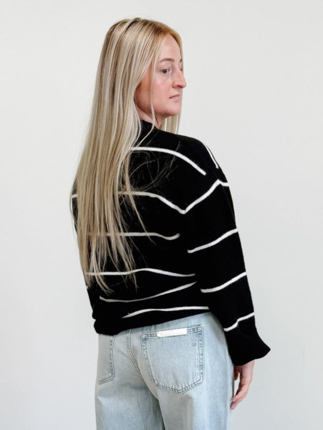 Round Neck Stripe Sweater in Black / Ivory