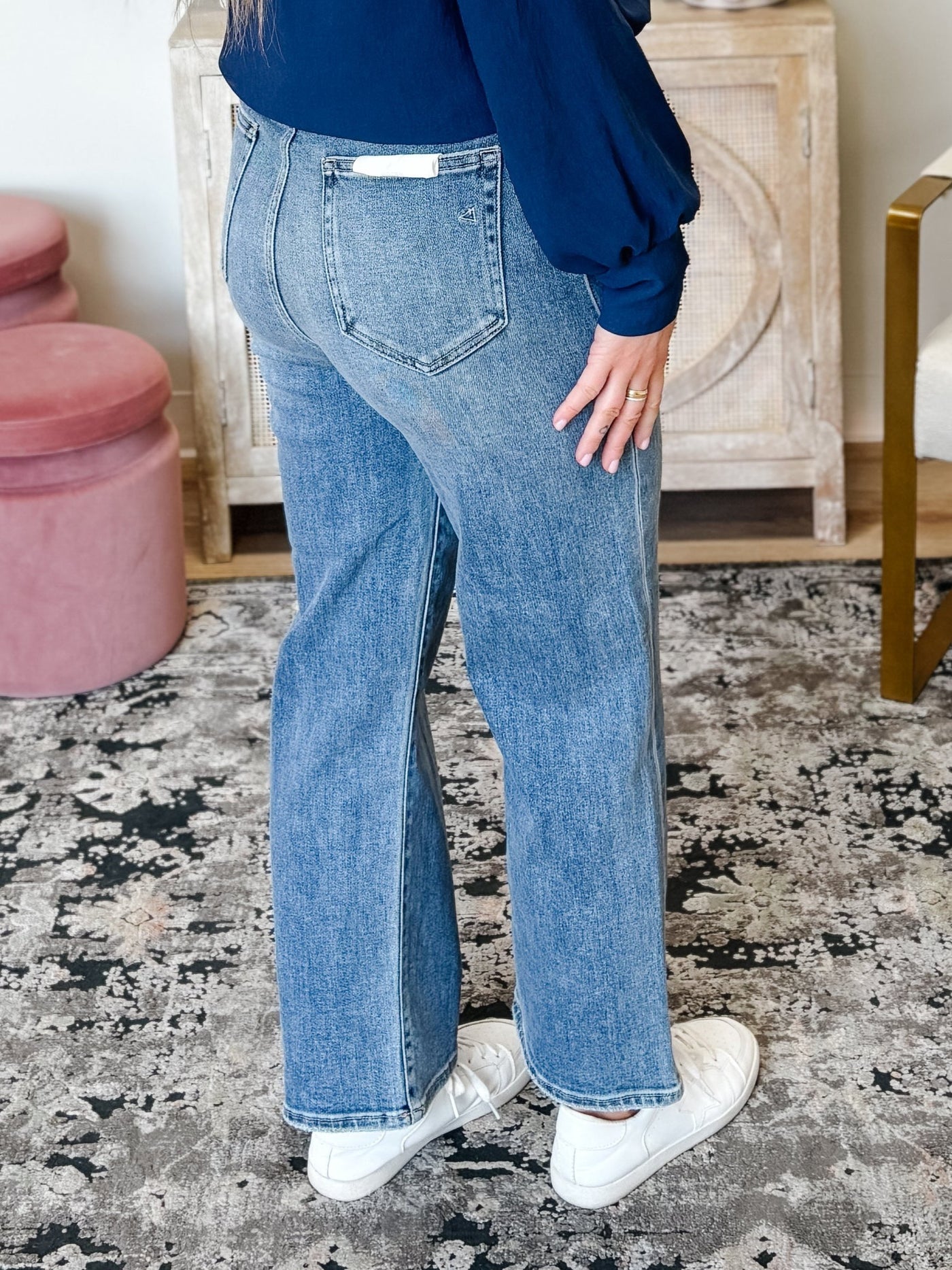 Hidden Denim Clean Stretch Cropped Relaxed Straight Jean in Dark Denim