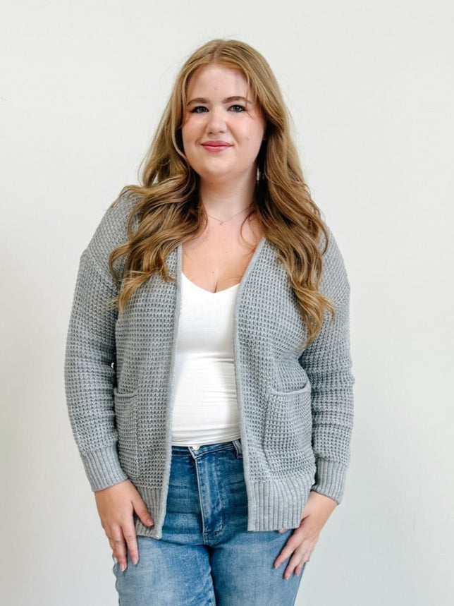 Relaxed Fit Waffle Open Cardigan Sweater in Heather Grey