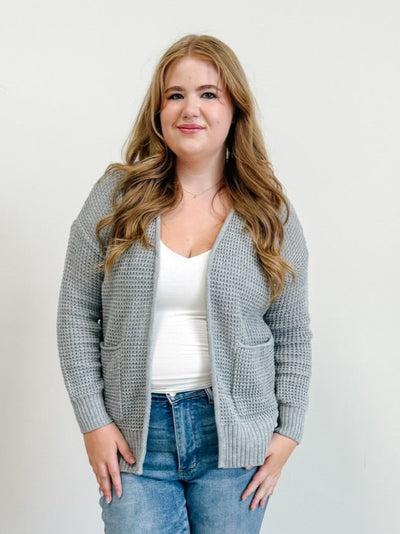 Relaxed Fit Waffle Open Cardigan Sweater in Heather Grey