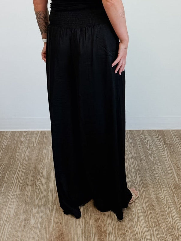 Smocked Waist Wide Leg Pant in Black
