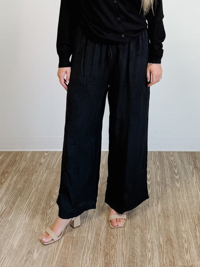 Bohemian Riviera Relaxed-Chic Pants in Black