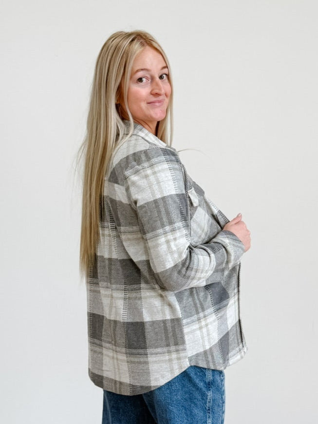 Cassian Shirt in Grey / Beige Plaid