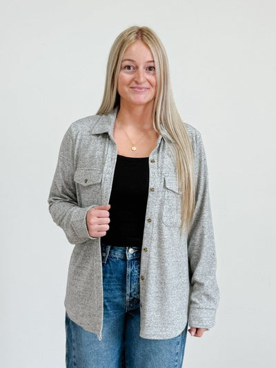 Cassian Shirt in White / Black Speckle