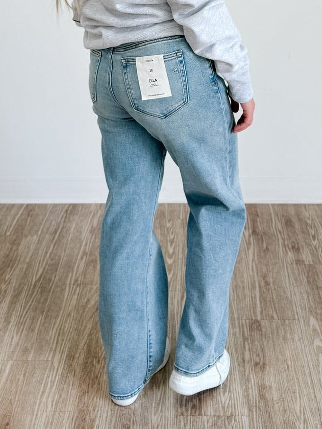 Vintage Wash Stretch Mid Rise Classic Straight