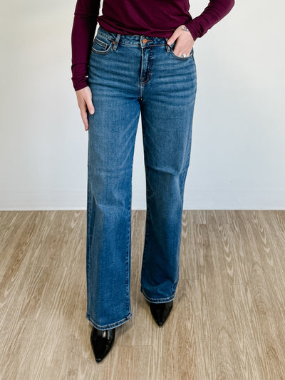 Clean Stretch High Rise Classic Straight