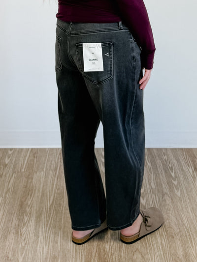 Sammi Stretch Cropped Barrel Jean