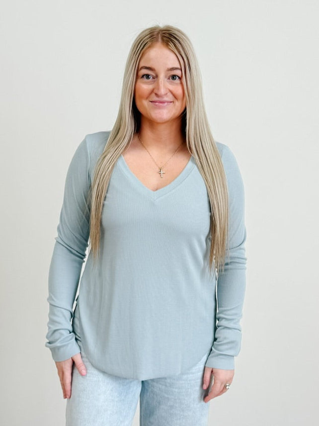 V-Neck Raw Edge Thumb Hole Top in Dusty Blue