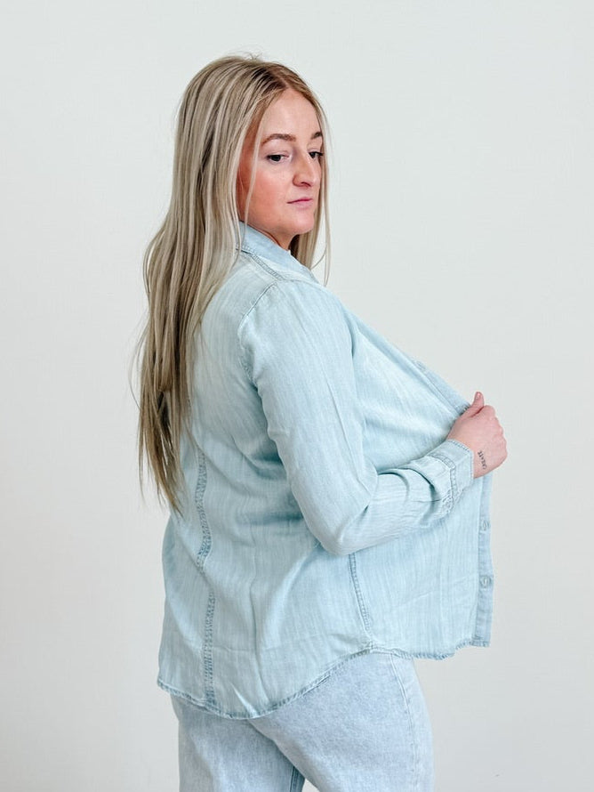 Shay Chambray Shirt in Desi Wash Blue