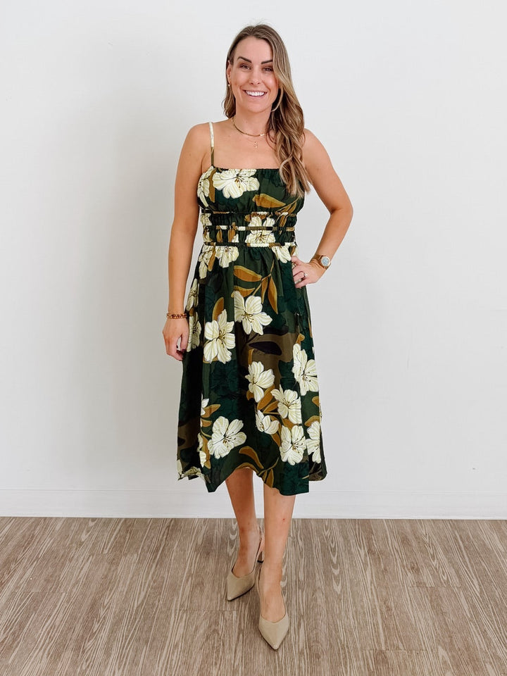 Sleeveless Elastic Waist Midi Dress in Palm Blossom