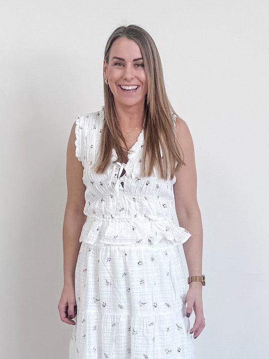 Elastic Detail Floral Tie-Front Top