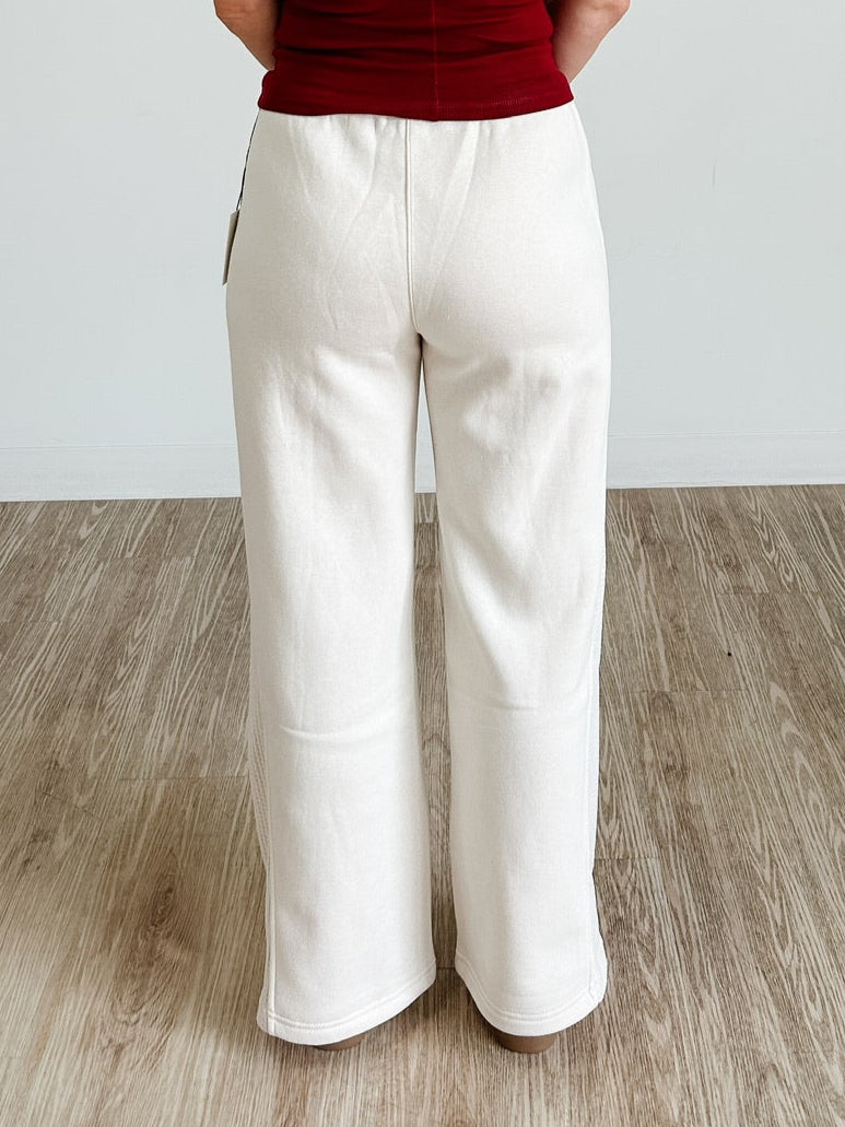 Wide Leg Jogger in Cake Batter
