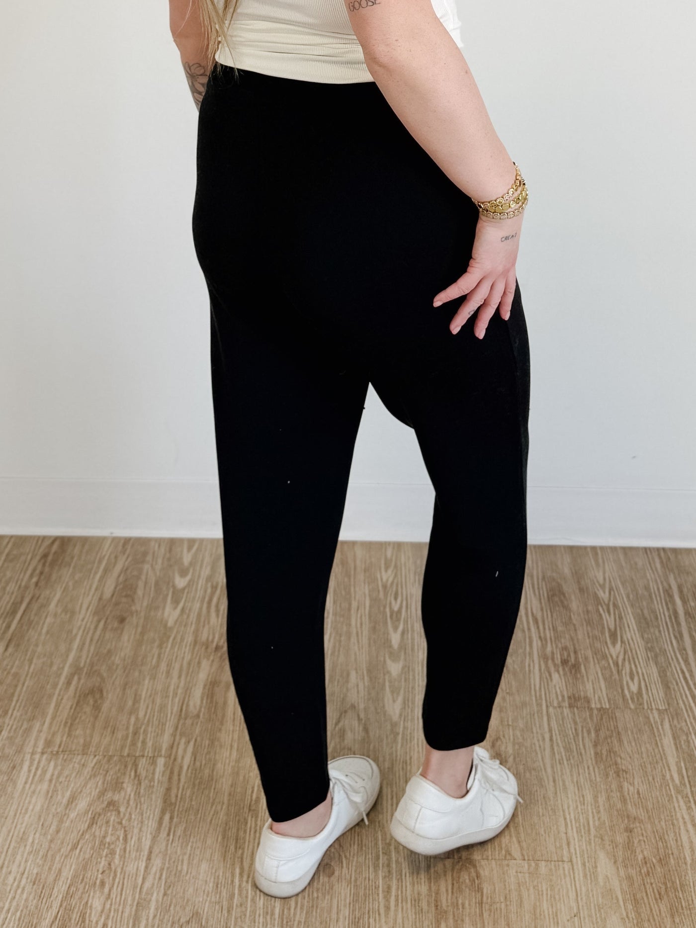 Pleated Scuba Tailored Pant in Black