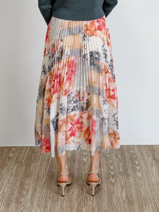 Lightweight Pleated Skirt in Flower Patch