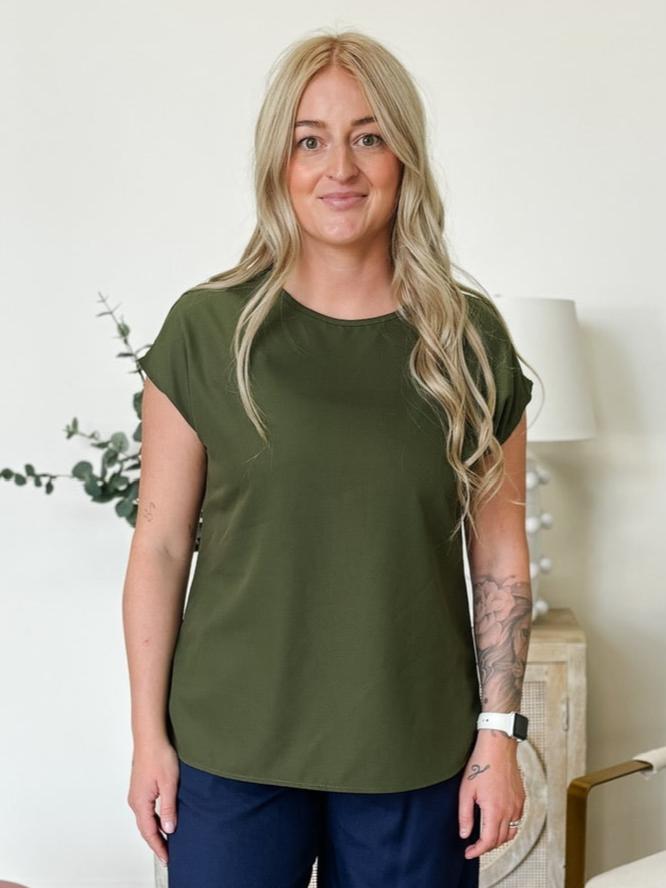 Cap Sleeve Round Neck Top in Olive