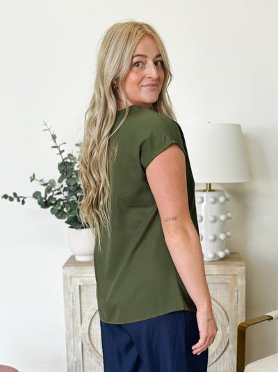 Cap Sleeve Round Neck Top in Olive