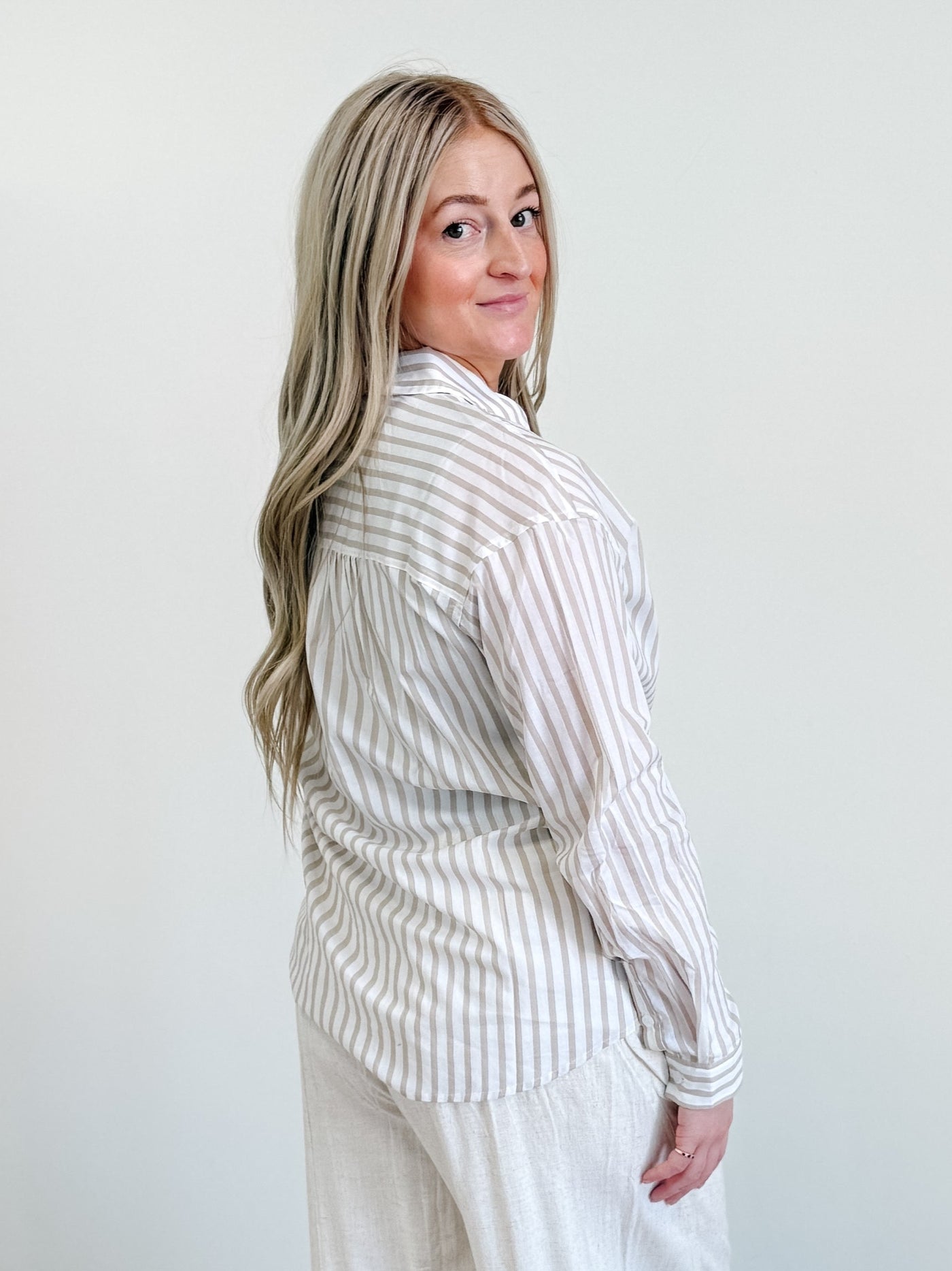 Liliana Shirt in White Pepper Stripe