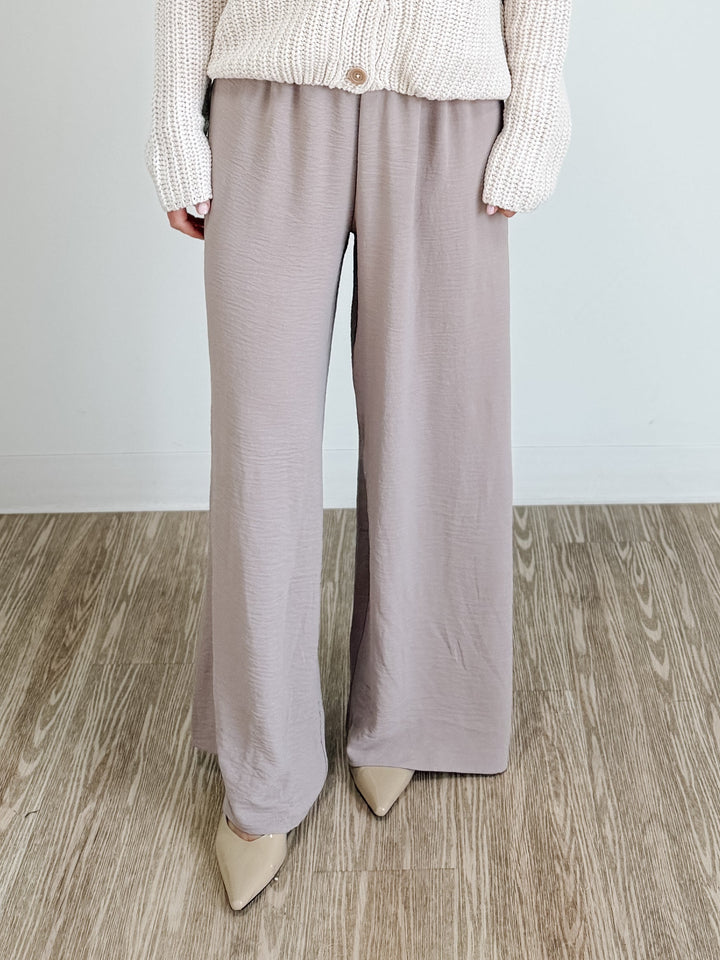 Woven Airflow Elastic Waistband Pants in Ash Mocha