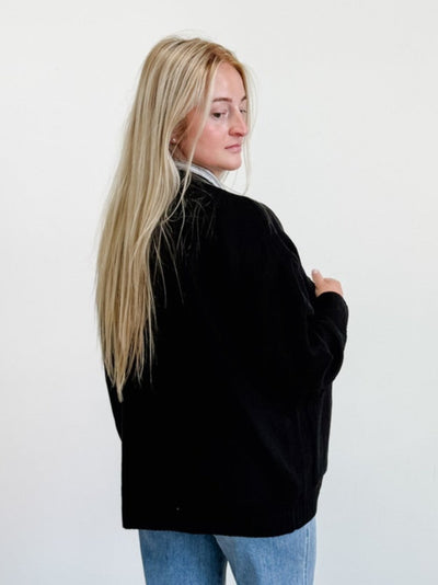 Oversized Open-Front Cardigan Sweater with Pockets in Black