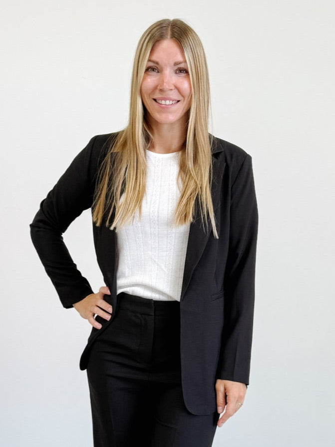 Notched Lapel Open Front Jacket in Black
