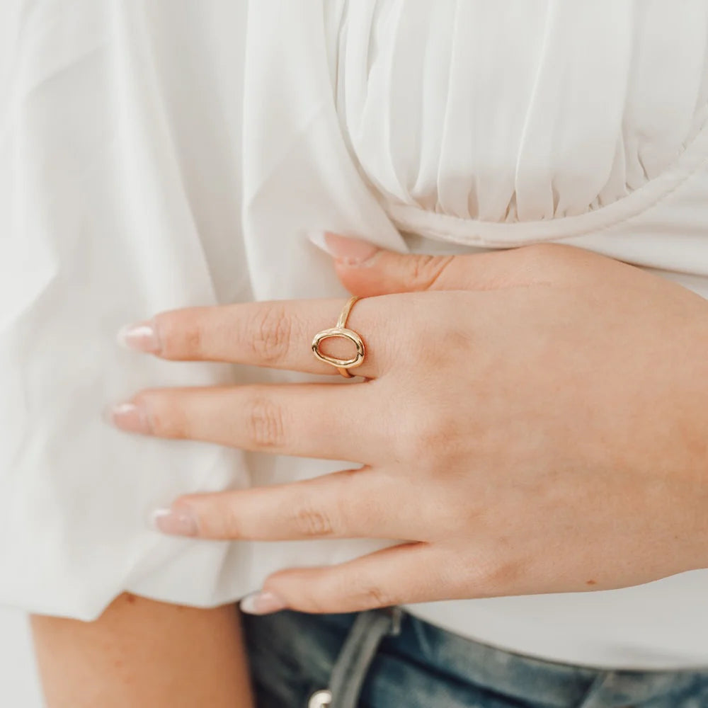 IRREGULAR OVAL ADJUSTABLE GOLD RING