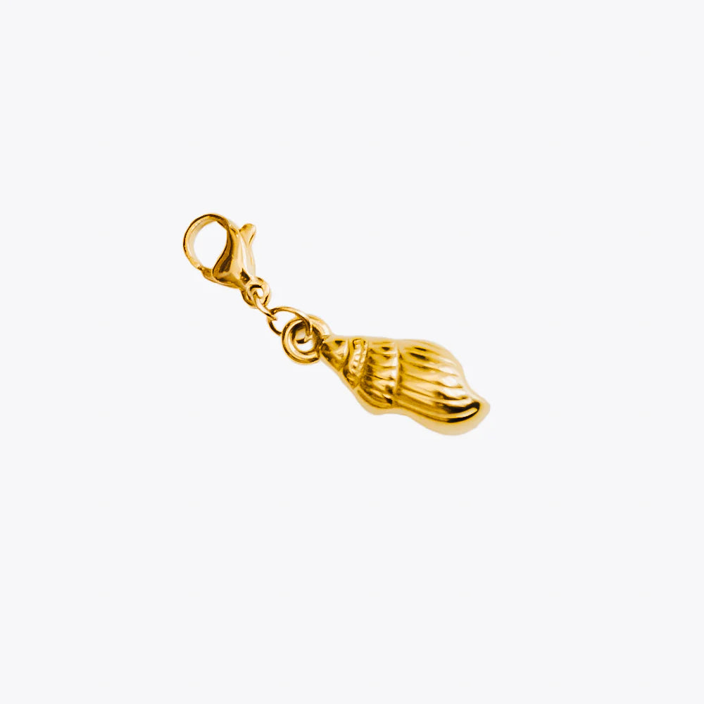 Seashell Charm in Gold